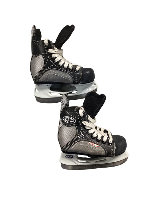 Vist Large View of Product Image Which is Used Easton BLADZ HOCKEY SKATES Youth Hockey Skate Youth 08.0