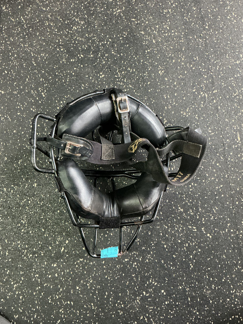 Vist Large View of Product Image Which is Used Diamond DFM-43 Umpire Mask