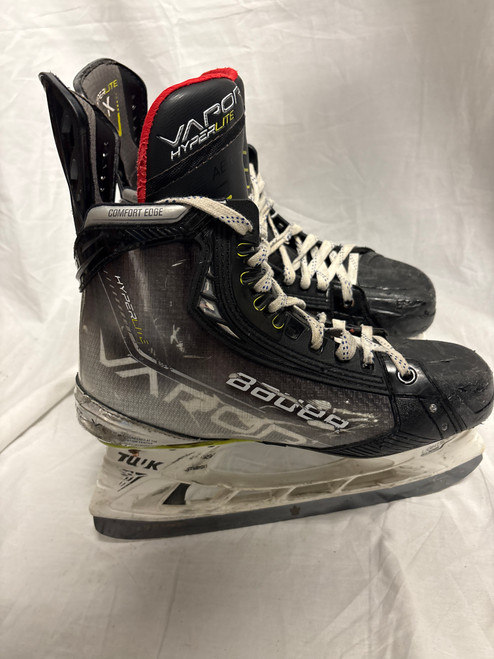 Vist Large View of Product Image Which is Used Bauer VAPOR HYPERLITE Senior Hockey Skate Senior 7.5