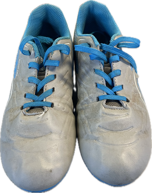 Vist Large View of Product Image Which is Used Lotto Soccer Cleats Grey Junior 02