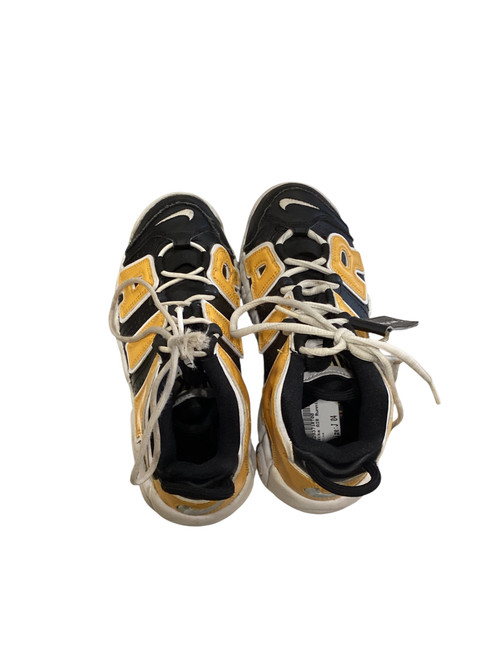 Vist Large View of Product Image Which is Used Nike Running/X-Train Shoes Y Junior 03.5