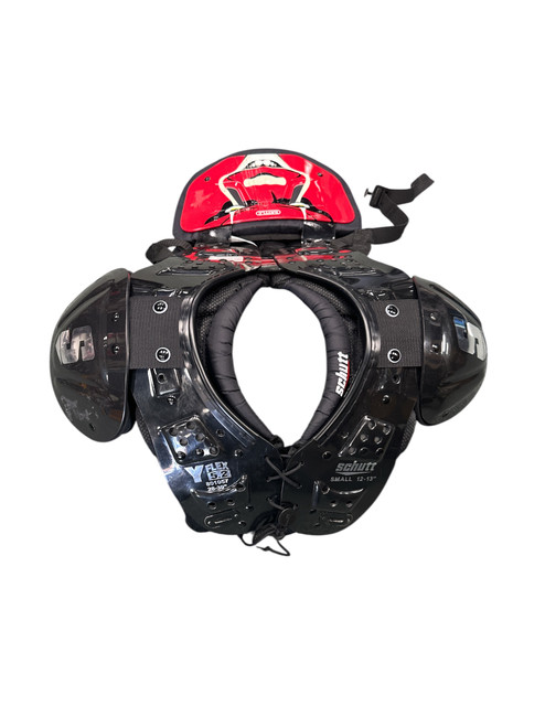 Vist Large View of Product Image Which is Used Schutt Y FLEX 5.2 FB Shoulder Pads Black SM
