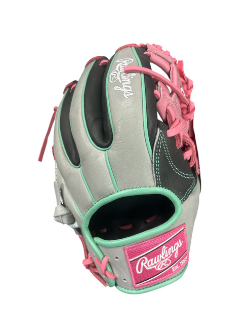 Vist Large View of Product Image Which is Used Rawlings NEW HEART OF THE HIDE BB/SB Glove RH Throw Grey 11 1/2"