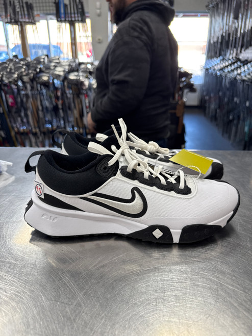 Vist Large View of Product Image Which is Used Nike AIR TURF BB/SB Cleats White Senior 9.5
