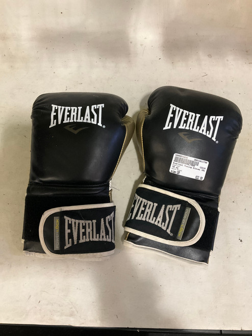 Vist Large View of Product Image Which is Used Everlast Boxing Gloves Black Senior