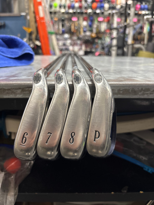 Vist Large View of Product Image Which is Used Callaway X20 PARTIAL SET 6 7 8 PW Mens Iron Set RH 5I-PW