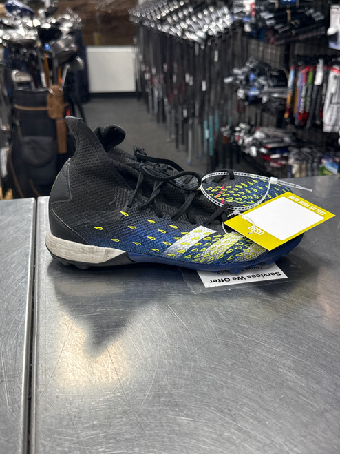 Vist Large View of Product Image Which is Used Adidas Soccer Indoor Shoes Navy Blue Junior 05.5