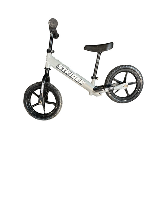 Vist Large View of Product Image Which is Used STRIDER KIDS BIKE Balance Bike Boys Grey 12"