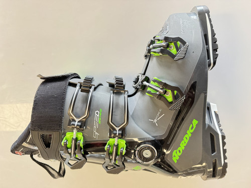 Vist Large View of Product Image Which is Used Nordica SPEED MACHINE Mens DH Ski Boot Black 245 MP - M06.5 - W07.5