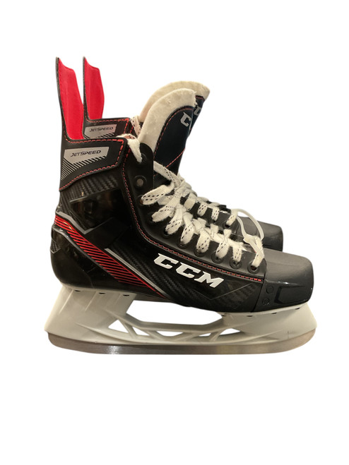 Vist Large View of Product Image Which is Used CCM JETSPEED FT455 SZ 7 Senior Hockey Skate Senior 7
