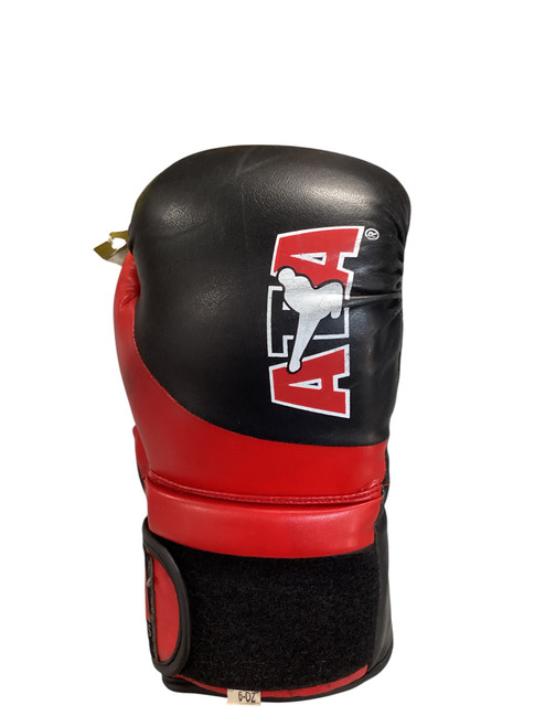 Vist Large View of Product Image Which is Used Boxing Gloves Red SM