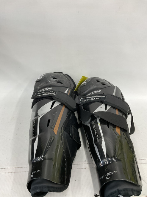 Vist Large View of Product Image Which is Used Easton YTH SHIN Youth Shin Guards Black 12"