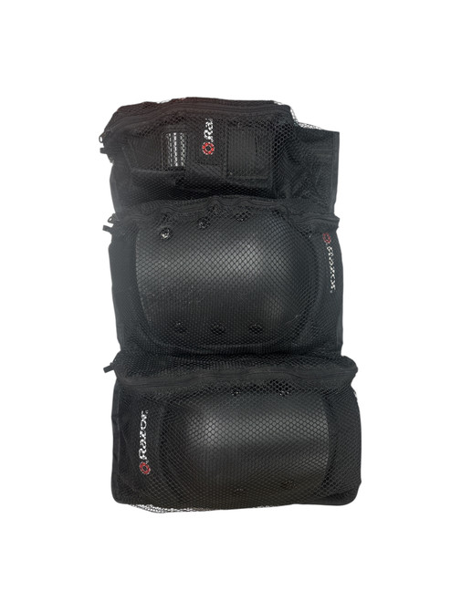 Vist Large View of Product Image Which is Used Inline Protective Set Black Junior