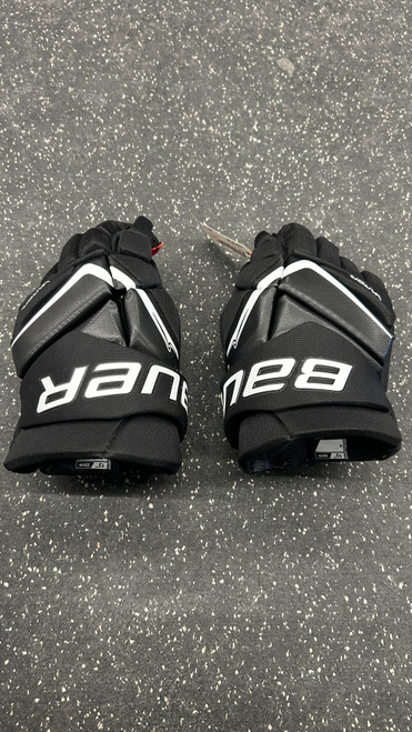 Vist Large View of Product Image Which is Used Bauer FLY 40 Senior Gloves Black 13"