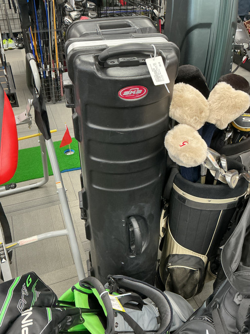 Vist Large View of Product Image Which is Used SKB HARD SHELL LOCKING CASE Travel Bag Black