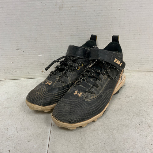Vist Large View of Product Image Which is Used Under Armour BH BB/SB Cleats Black Junior 04.5
