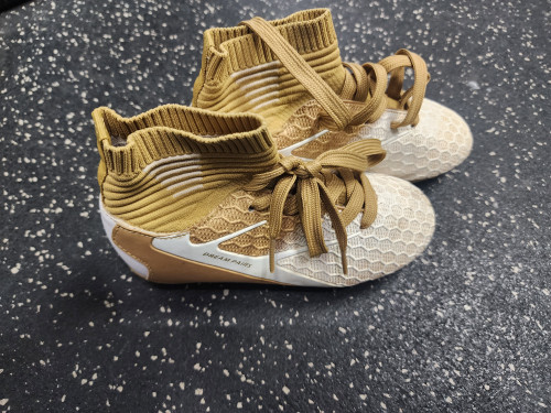 Vist Large View of Product Image Which is Used DREAM PAIRS Soccer Cleats Gold Youth 10.0