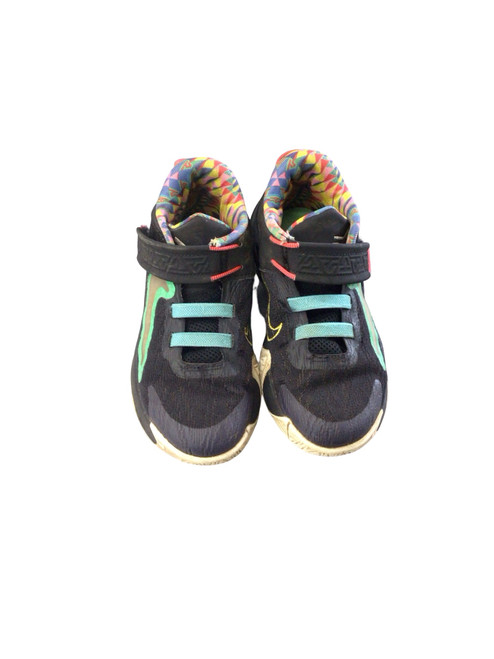 Vist Large View of Product Image Which is Used Nike Basketball Shoes Y Black Junior 01