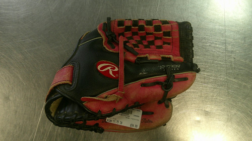 Vist Large View of Product Image Which is Used Rawlings FASTPITCH RH Throw Fastpitch Gloves Pink 11 3/4"
