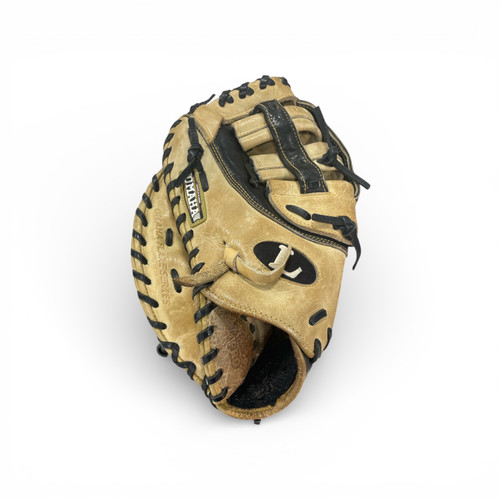 Vist Large View of Product Image Which is Used Louisville Slugger TPX PRO OMAHA FLARE BB/SB Catchers LH Throw Tan 31"