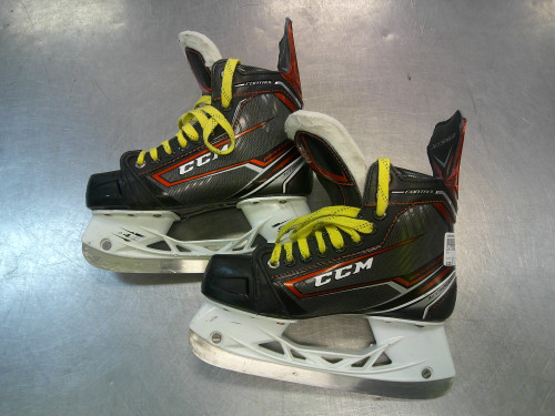 Vist Large View of Product Image Which is Used CCM JETSPEED Senior Hockey Skate Black Senior 4