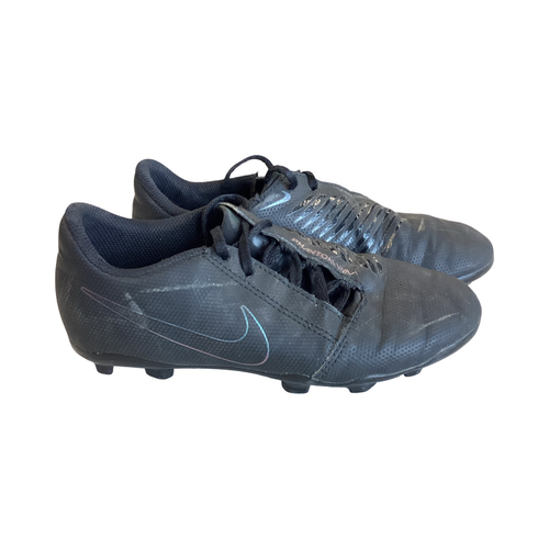 Vist Large View of Product Image Which is Used Nike Soccer Cleats Black Junior 01