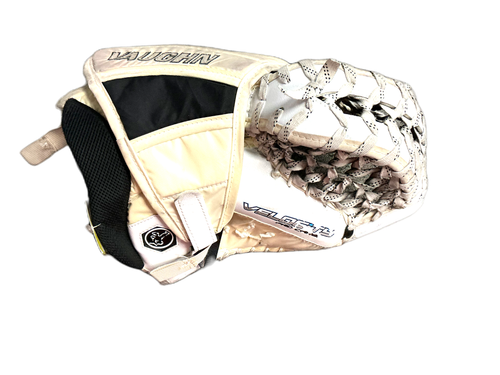 Vist Large View of Product Image Which is Used Vaughn V9 Senior Goalie Catcher White And Black