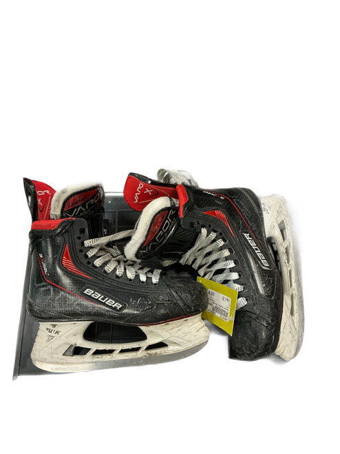 Vist Large View of Product Image Which is Used Bauer 3X PRO Junior Hockey Skate Junior 03