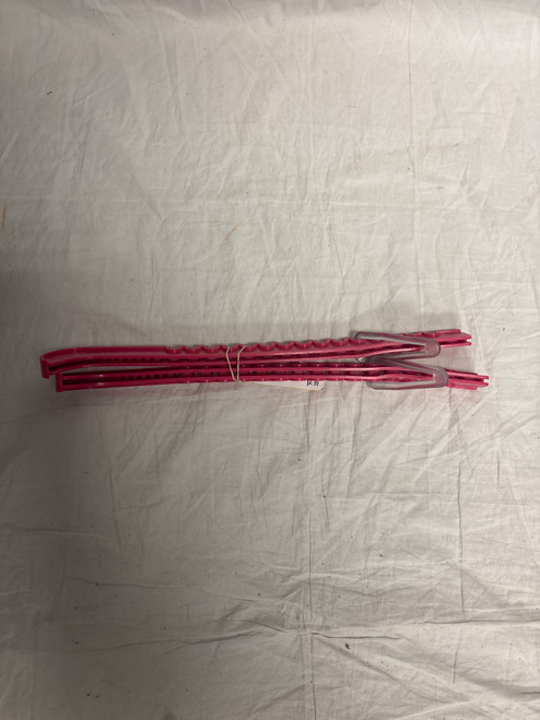 Vist Large View of Product Image Which is Used Ice Skate Guard Pink LG