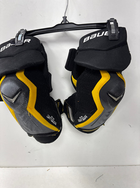 Vist Large View of Product Image Which is Used Bauer SUPREME TOTAL ONE NXG Senior Elbow Pads MD