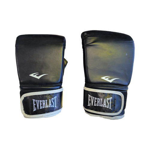 Vist Large View of Product Image Which is Used Everlast Heavy Bag Gloves Black L/XL