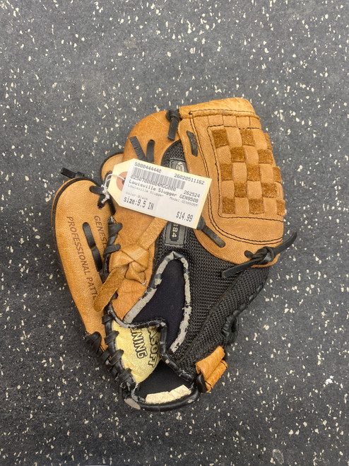 Vist Large View of Product Image Which is Used Louisville Slugger GEN950BM BB/SB Glove LH Throw Black 9 1/2"