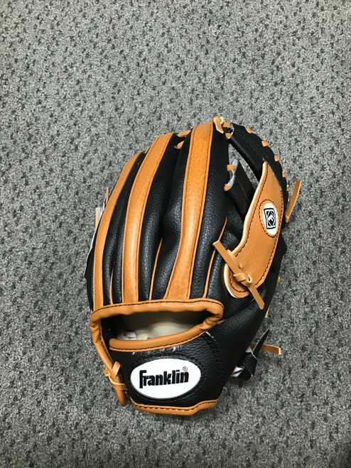 Vist Large View of Product Image Which is Used Franklin RTP BB/SB Glove RH Throw Black 9 1/2"