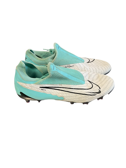 Vist Large View of Product Image Which is Used Nike Soccer Cleats White Senior 9