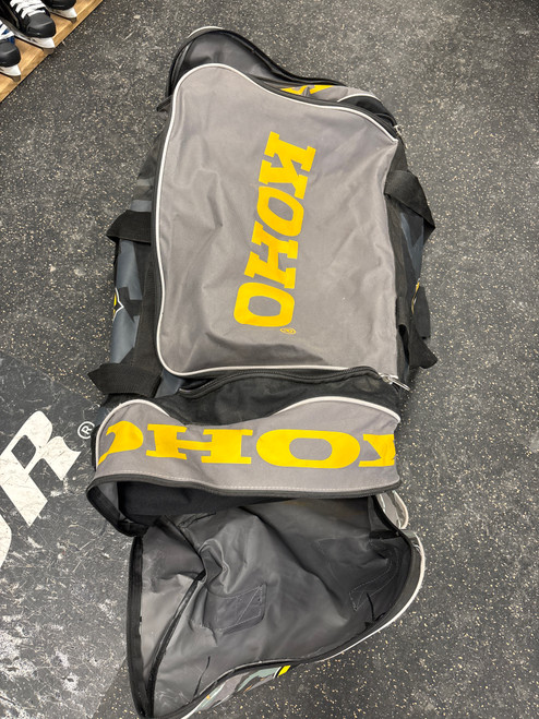 Vist Large View of Product Image Which is Used Koho Sr Hockey Carry Black