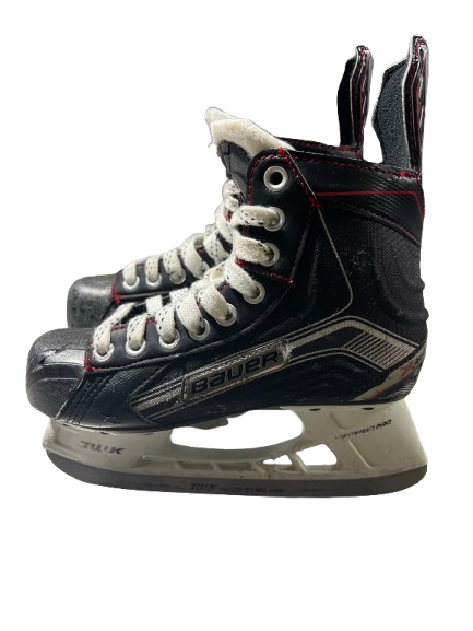 Vist Large View of Product Image Which is Used Bauer VAPOR X400 Junior Hockey Skate Junior 02.5
