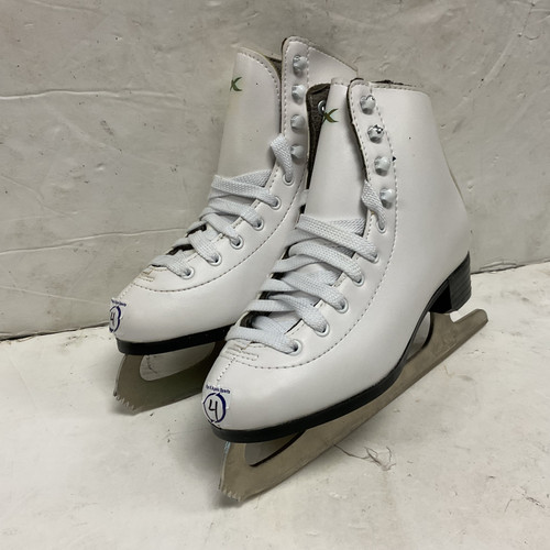 Vist Large View of Product Image Which is Used DBX Girls Figure Skate White Junior 04