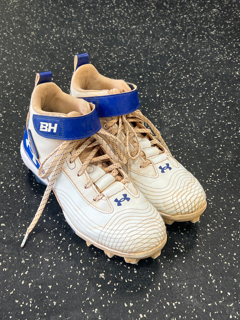 Vist Large View of Product Image Which is Used Under Armour HARPER 7 MID RM BB/SB Cleats White Senior 7