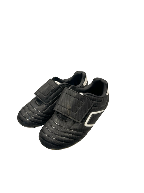 Vist Large View of Product Image Which is Used Soccer Cleats Black Youth 09.0