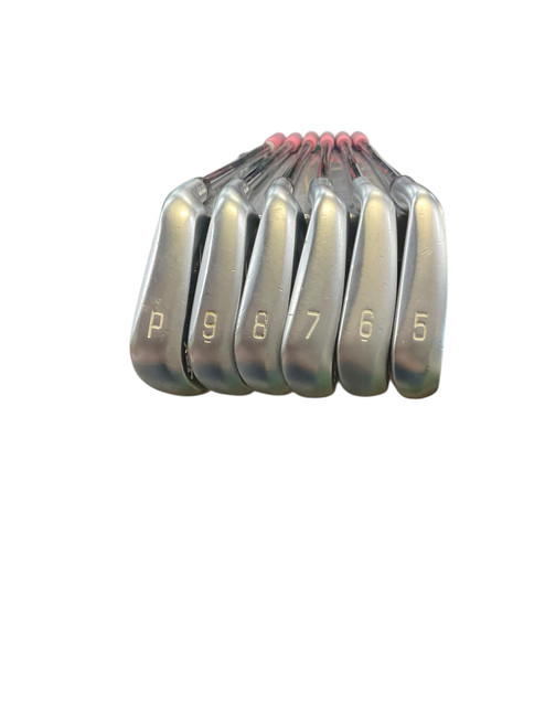 Vist Large View of Product Image Which is Used Mizuno JPX 900 FORGED Mens Iron Set RH 5I-PW