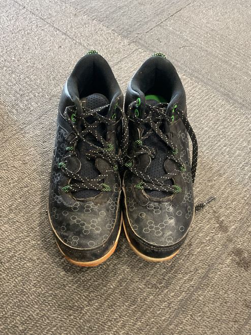 Vist Large View of Product Image Which is Used Under Armour OUT OF HERE BH BB/SB Cleats Black Junior 02