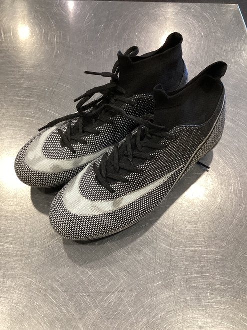 Vist Large View of Product Image Which is Used Nike SUPERFLY BLACK Soccer Cleats Black Senior 8