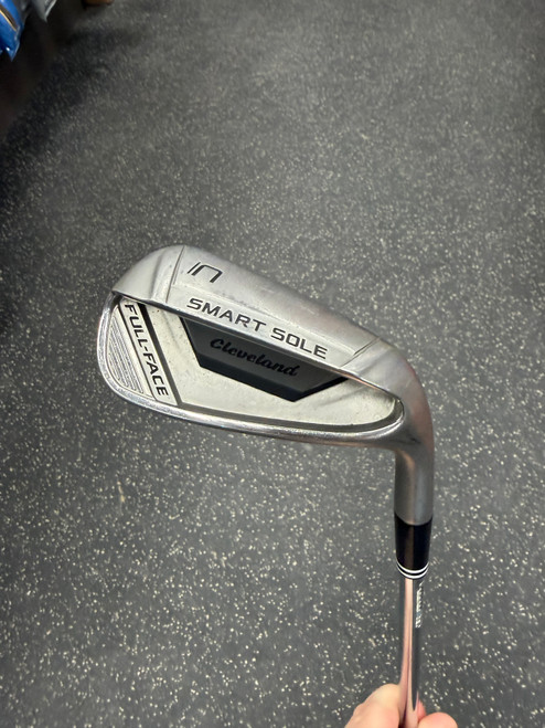 Vist Large View of Product Image Which is Used Cleveland SMART SOLE CHIPPER Golf Chipper RH Unknown Degree