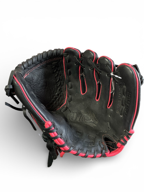 Vist Large View of Product Image Which is Used Wilson FLASH BB/SB Glove RH Throw Black 11"