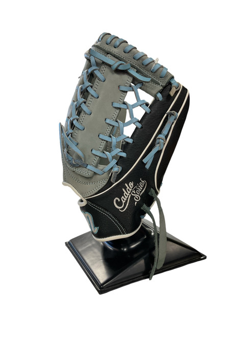 Vist Large View of Product Image Which is Used Marucci CADDO SERIES BB/SB Glove RH Throw Royal Blue 12"