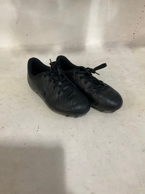 Vist Large View of Product Image Which is Used Nike Soccer Cleats Black Junior 02.5