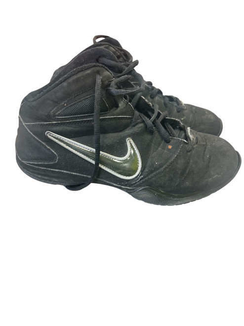 Vist Large View of Product Image Which is Used Nike Basketball Shoes Y Black Senior 5.5