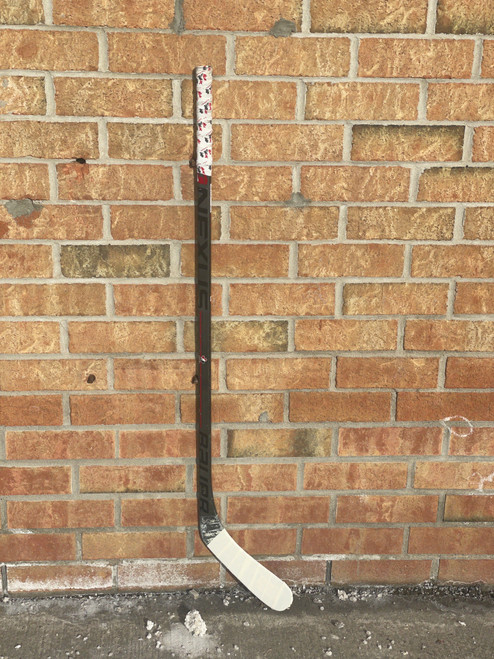 Vist Large View of Product Image Which is Used Bauer NEXUS CANADA Junior One Piece Left Grip 30 Flex