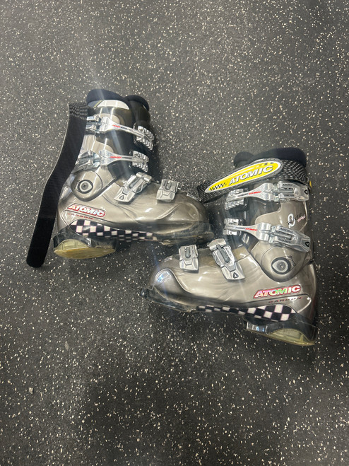 Vist Large View of Product Image Which is Used Atomic B RIDE 950 LC Boys DH Ski Boot Grey 235 MP - J05.5 - W06.5