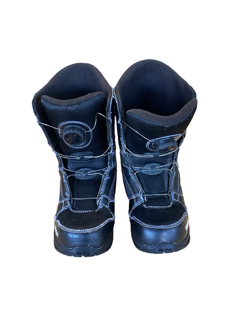 Vist Large View of Product Image Which is Used ThirtyTwo KIDS BOA Boys Snowboard Boots Black Junior 04